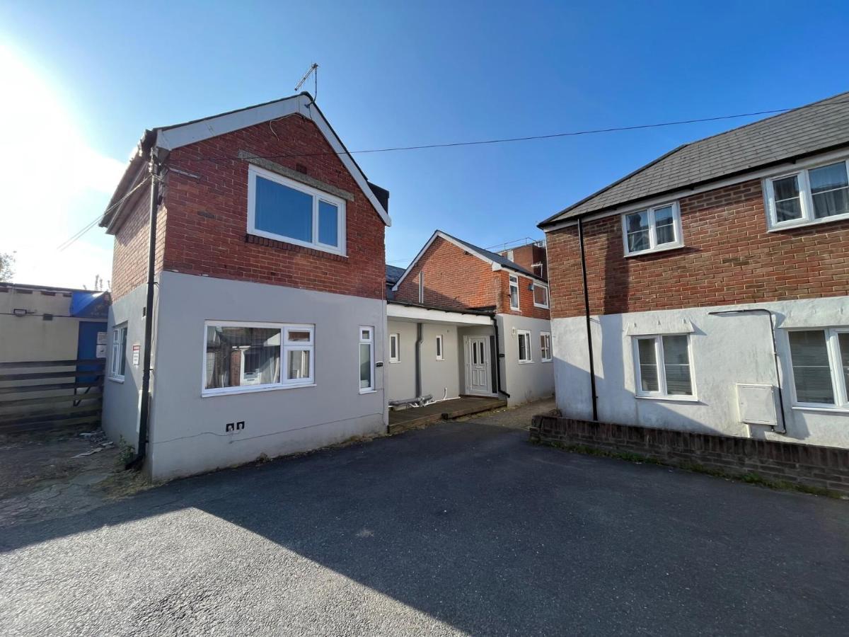 Ashley Road Apartments Poole Εξωτερικό φωτογραφία