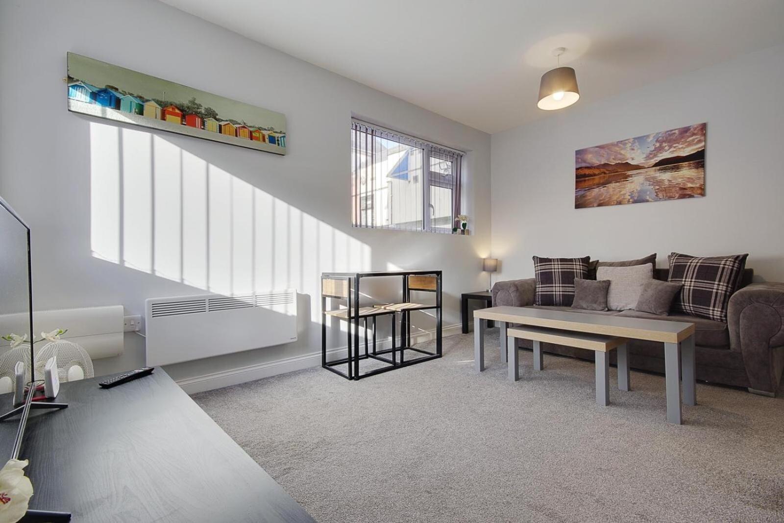 Ashley Road Apartments Poole Εξωτερικό φωτογραφία