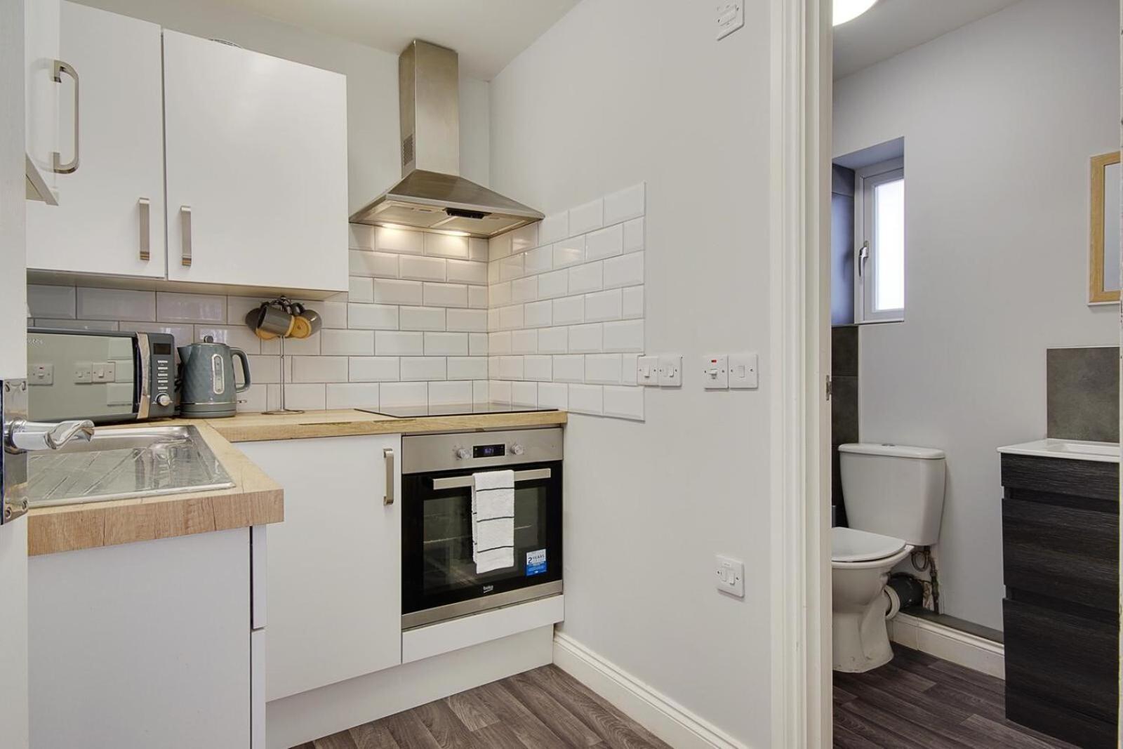 Ashley Road Apartments Poole Εξωτερικό φωτογραφία