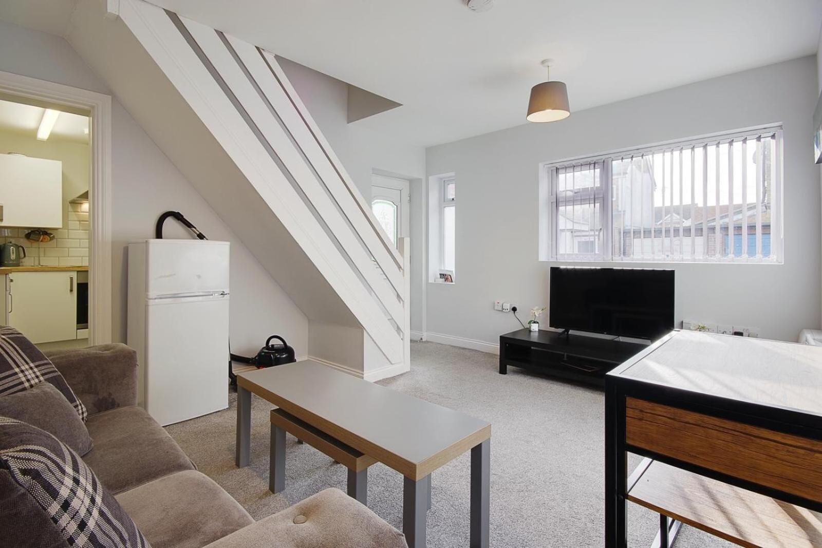 Ashley Road Apartments Poole Εξωτερικό φωτογραφία