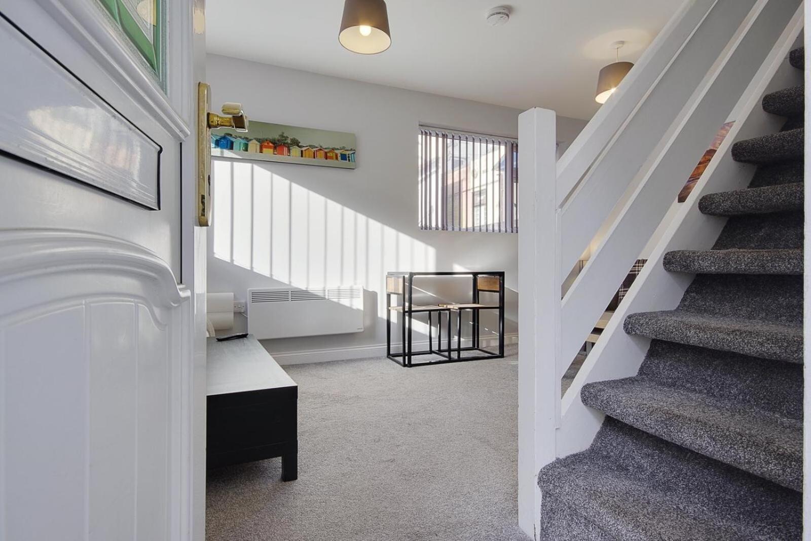Ashley Road Apartments Poole Εξωτερικό φωτογραφία